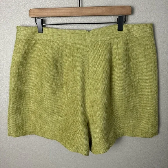 Tuckernuck High Waist Shorts in Light Green - Picture 4 of 8